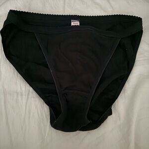 Y2K 100% Cotton string bikini panty. Medium. New no tag.